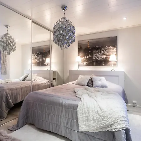 Arctic Riverside Appartement